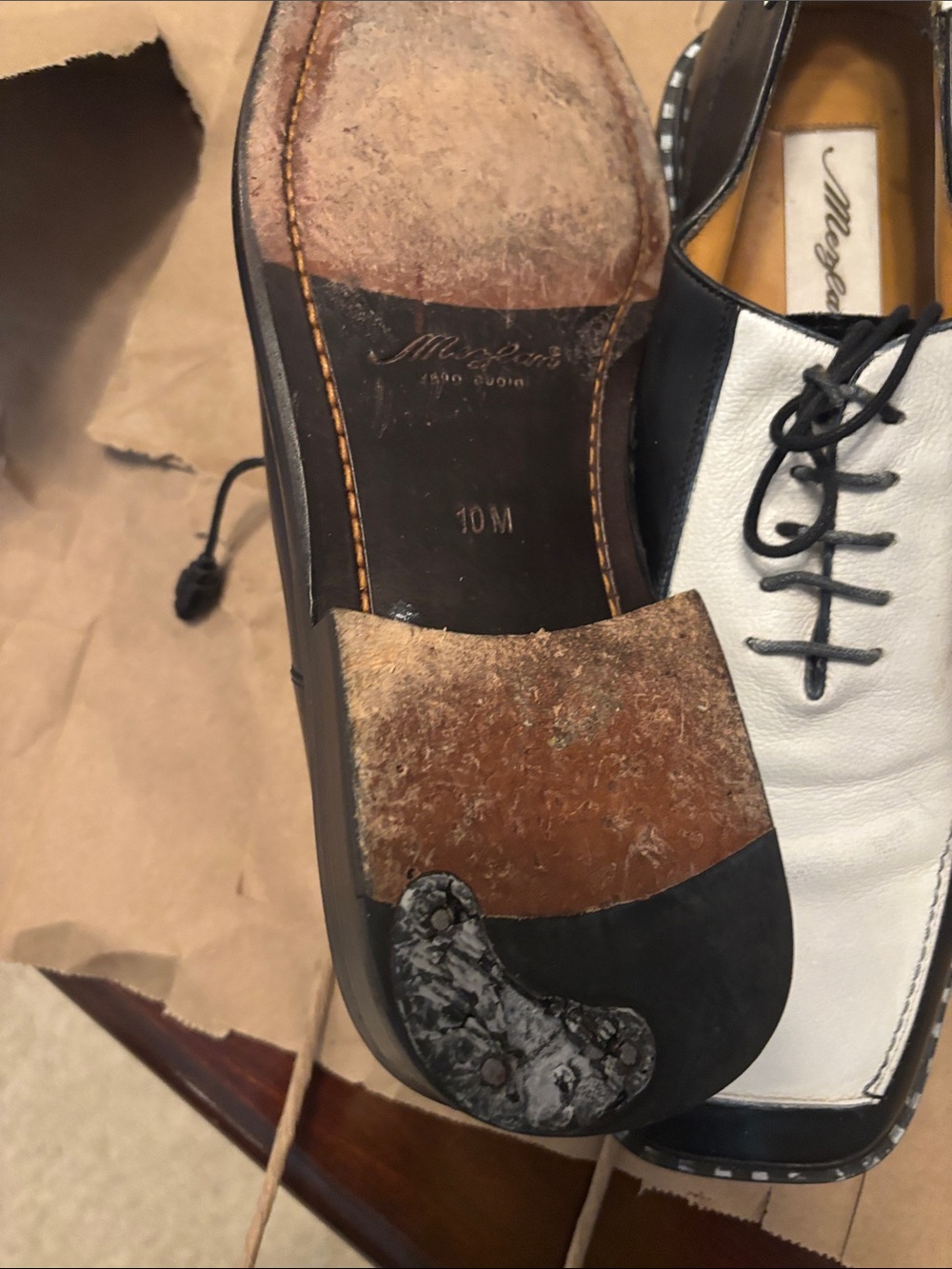 Mezlan Black and White Two-Tone Leather Lace-Up Oxfords - Picture 5 of 6